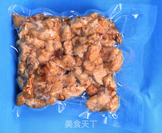 溜肉段的做法步骤：1