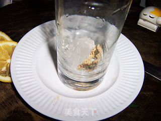 排毒养颜的---柠檬蜂蜜菊花茶的做法步骤：3