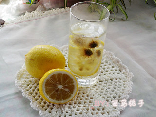 排毒养颜的---柠檬蜂蜜菊花茶的做法步骤：6