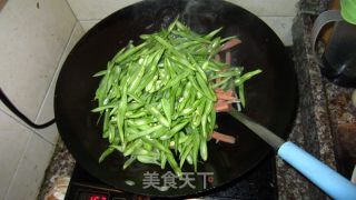 简单好吃的快手菜——快炒四季豆的做法步骤：5