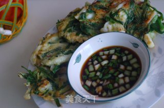 香煎鱿鱼韭菜饼的做法步骤：4