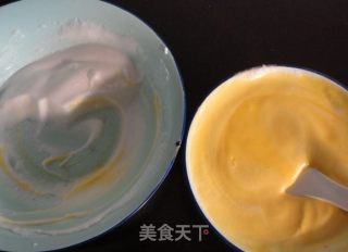 简单蛋糕怎么做---卷起来  超软千页纹黄桃蛋糕卷的做法步骤：6