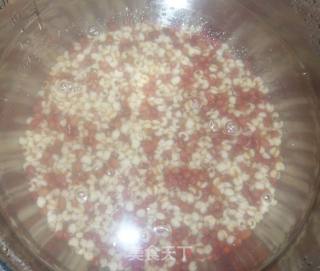 食疗方---薏米红豆粥的做法步骤：2