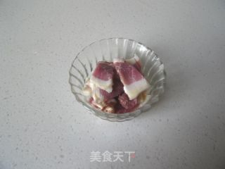 爱上土豆丝的姊妹--香葱腊肉土豆片的做法步骤：3