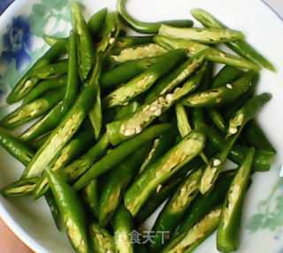 青椒炒火腿的做法步骤：4