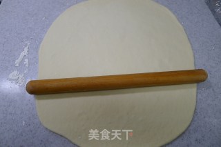 开了花的培根花卷 …… 雅子家的美味儿的做法步骤：3