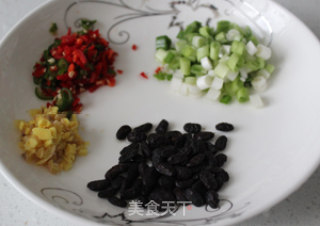 ｛补钙食疗｝潇湘小河虾的做法步骤：1