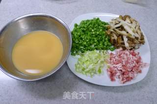 手擀面条的做法步骤：2