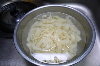 手擀面条的做法步骤：13