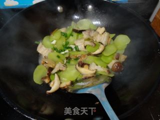 莴苣炒肉的做法步骤：5