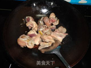 鸭肉焖香菇的做法步骤：3