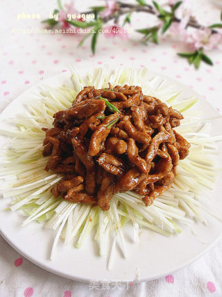【传统北京风味菜】京酱肉丝的做法步骤：11