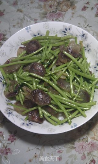 藜蒿炒香肠的做法步骤：8