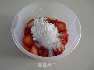 鲜草莓派（6寸派盘）的做法步骤：2