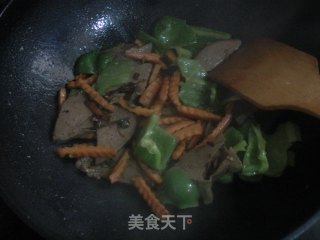 爆炒猪肝的做法步骤：7