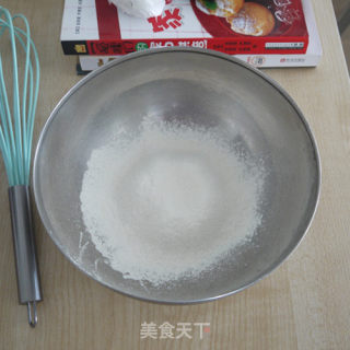电饭锅做小蛋糕的做法步骤：2