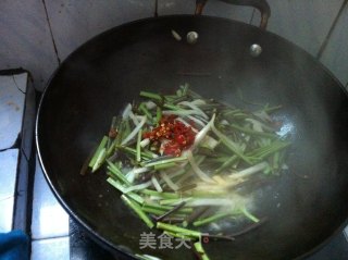 酸辣山芽菜的做法步骤：4
