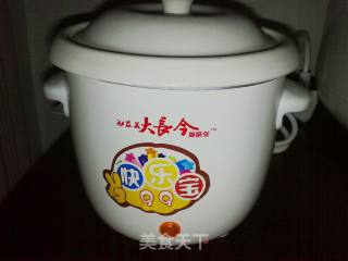 冰糖银耳炖燕窝的做法步骤：1