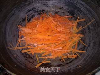 炒胡萝卜丝的做法步骤：3