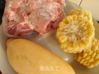 速食排骨藕汤的做法步骤：1
