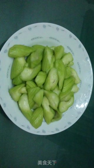 丝瓜炒蛋的做法步骤：3