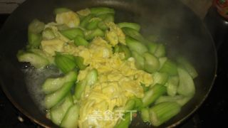 丝瓜炒蛋的做法步骤：9