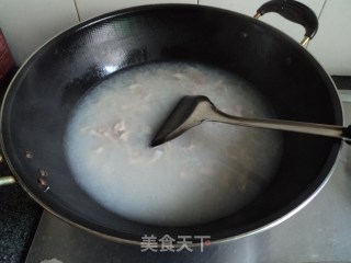 【猪肚莲子汤】的做法步骤：4