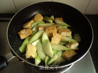 【丝瓜豆腐灌蛋】的做法步骤：11