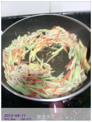 家常菜--炒肉丝的做法步骤：6