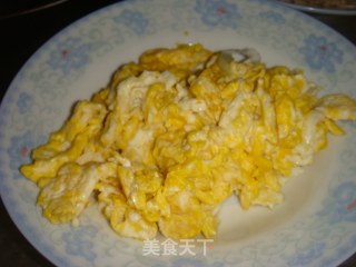 永久的记忆——西红柿炒鸡蛋的做法步骤：1