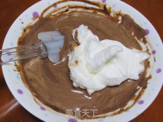 巧克力戚风蛋糕的做法步骤：11