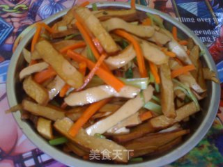 三丝香干的做法步骤：4