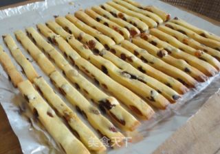 吃子就停不了口---香酥提子手指饼的做法步骤：9