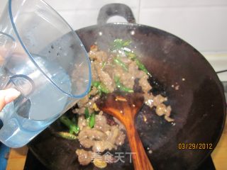 杭椒牛柳的做法步骤：9