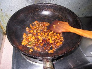 香肉土豆泥的做法步骤：5