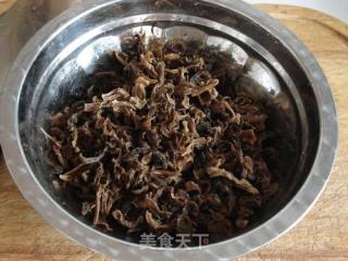 荷叶饼夹梅菜烧肉的做法步骤：2