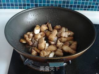 荷叶饼夹梅菜烧肉的做法步骤：8