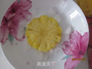 菠萝罐头的做法步骤：2