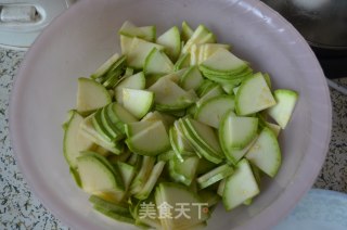椒香西葫芦的做法步骤：3