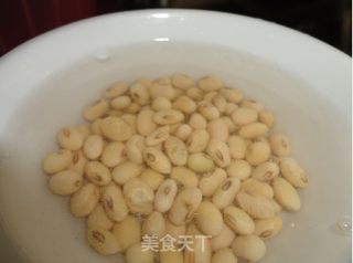 不一样的苦瓜黄豆的做法步骤：1