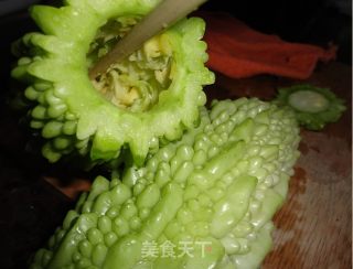 不一样的苦瓜黄豆的做法步骤：3