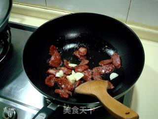 腊肠炒莴笋的做法步骤：3