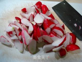 京味儿酱烧小萝卜的做法步骤：1