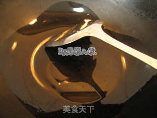 韭香腊肠卷----美味早餐卷起来的做法步骤：3