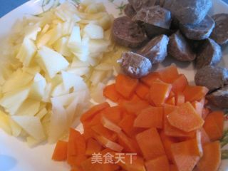 番茄牛肉丸汤的做法步骤：1