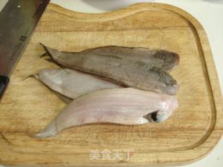 蒜香塔米鱼的做法步骤：1
