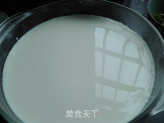 南北豆腐脑的不同吃法的做法步骤：1