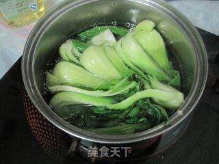 白灼油菜的做法步骤：2
