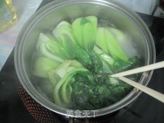 白灼油菜的做法步骤：3