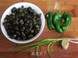 香辣螺蛳的做法步骤：1